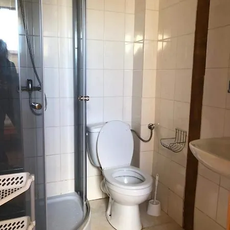 Stajnia Czahary Z Widokiem Na Jezioro Pogorzelica (Gmina Rewal)